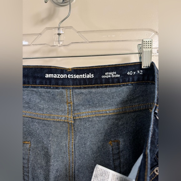 Men's Straight-Fit Jeans Size: 40W x 32L - Picture 5 of 10